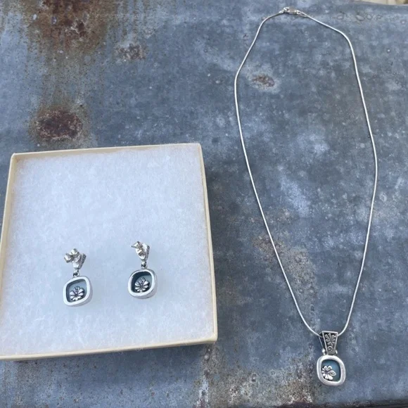 Marahlago Sterling Silver Larimar Reversible Pendant Necklace and Earrings Set - Picture 2 of 3